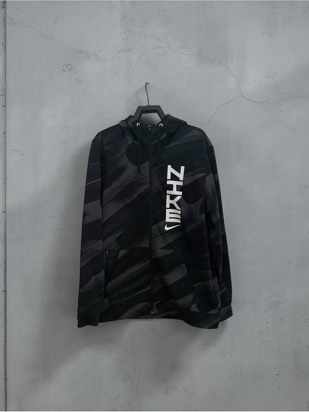 Nike Men’s Therma-FIT Full-Zip Hoodie - Black/Grey Camo - Size [Lg] - Picture 6 of 6